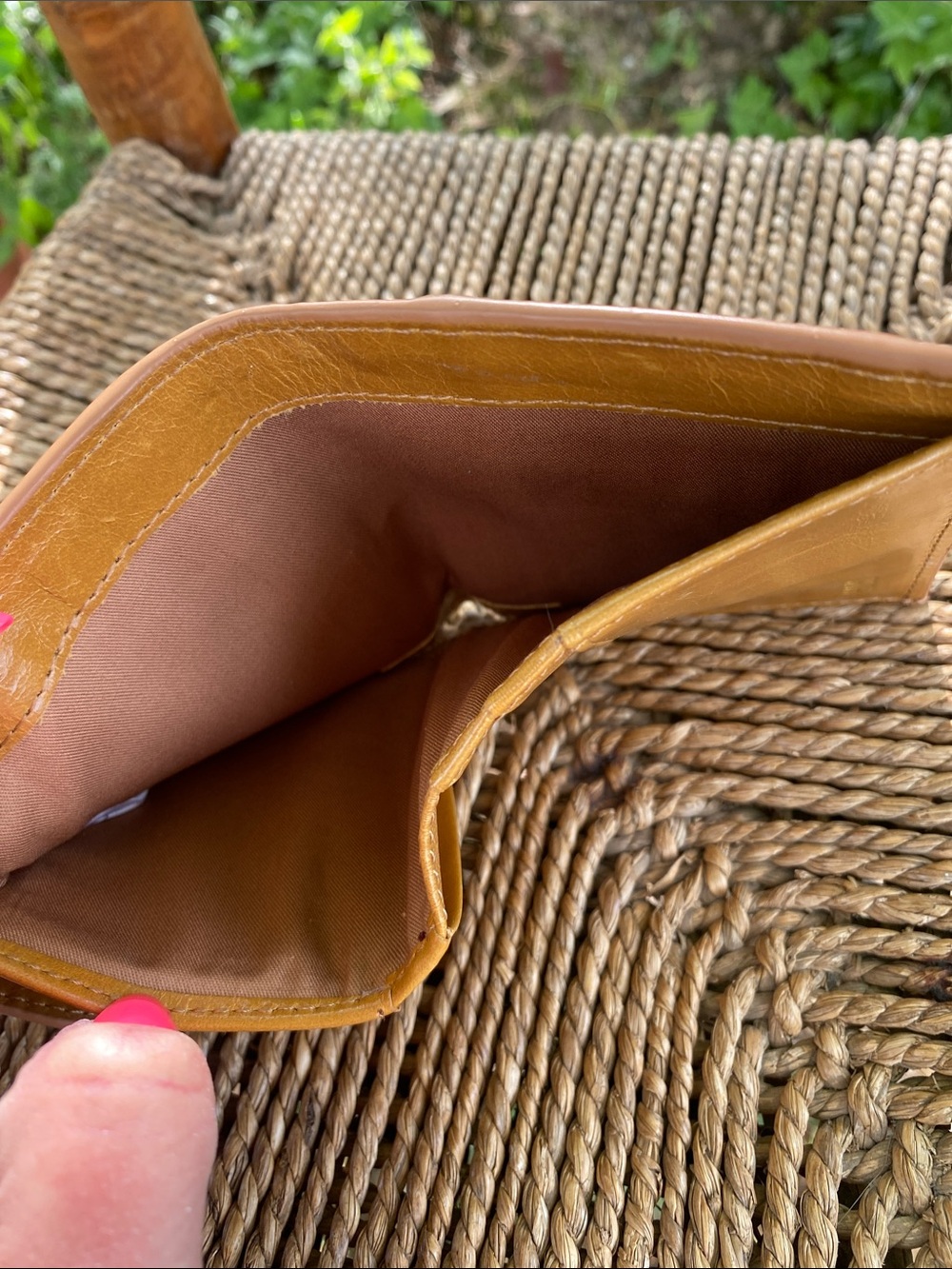 HOBO Tan Leather Snap Card Wallet - Picture 5 of 8